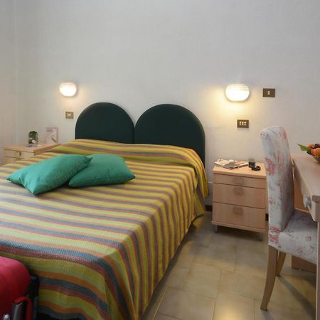 Albergo Martini Chianciano Terme Szoba fotó